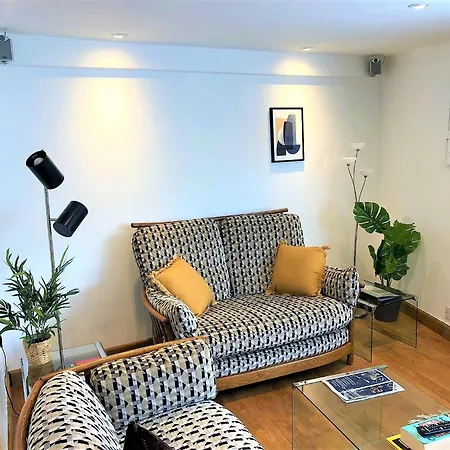 Prime Location! Detached Clifton Home With Parking Bristol Exterior photo