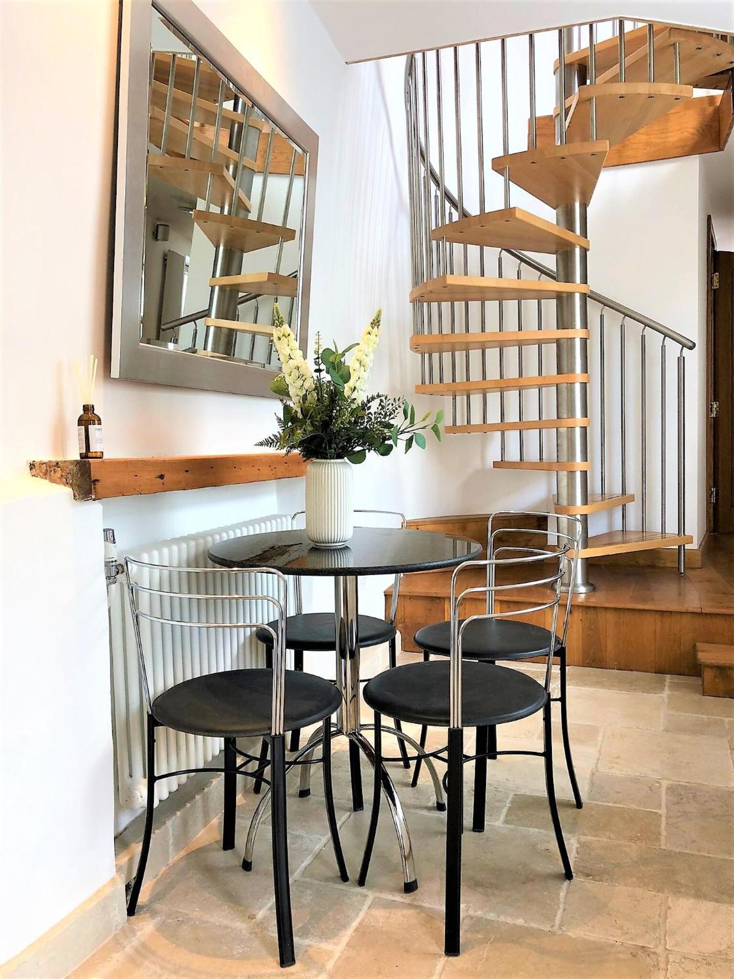 Prime Location! Detached Clifton With Parking Bristol
