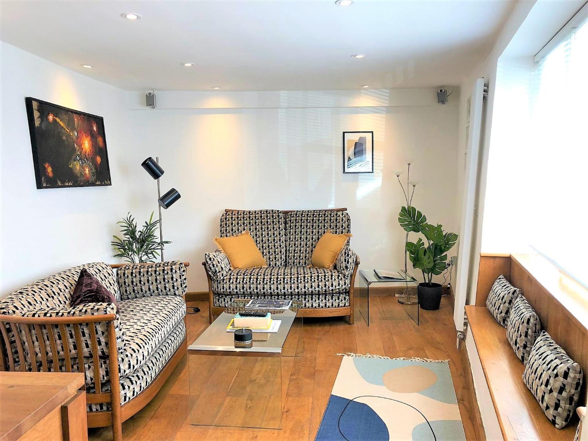 Prime Location! Detached Clifton With Parking * Bristol
