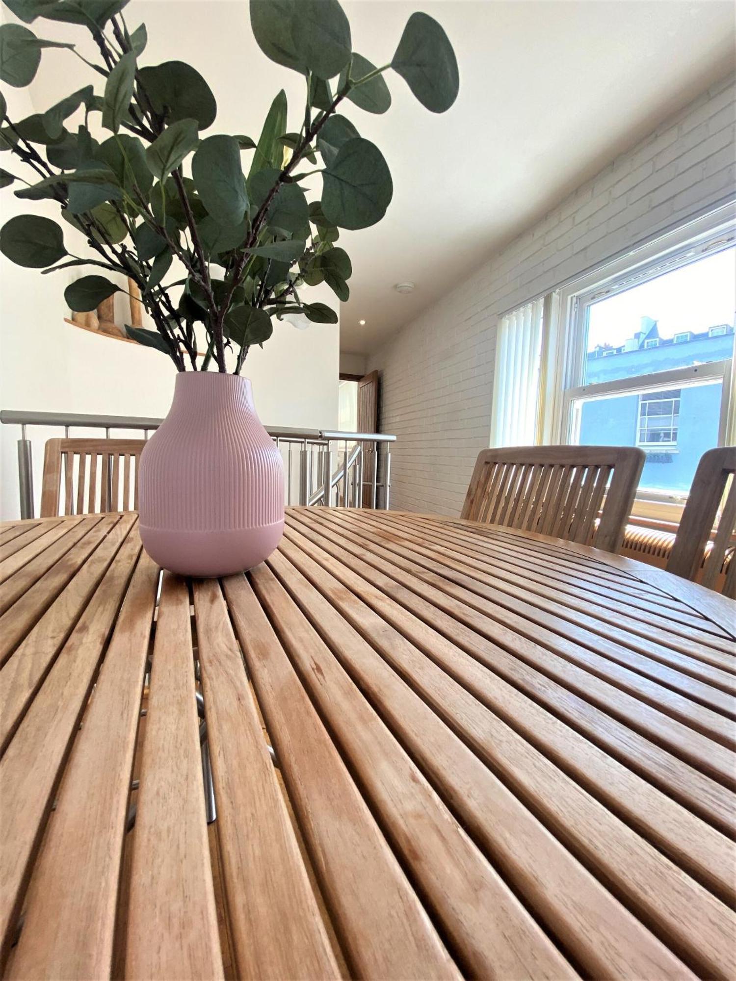 Prime Location! Detached Clifton With Parking Holiday home Bristol
